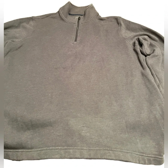 IZOD Saltwater partial zip pullover sweatshirt, size XL - Picture 1 of 4